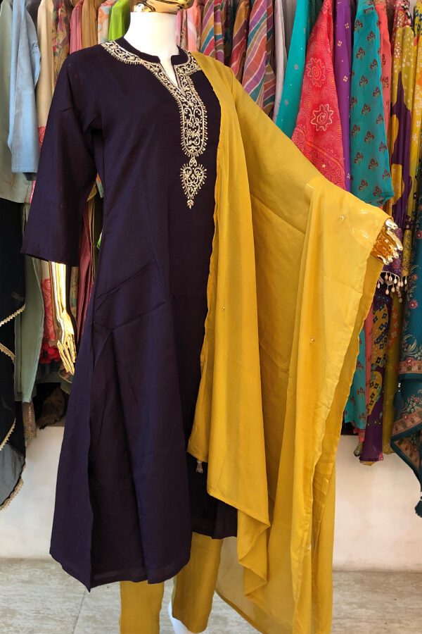 Dola Silk Handwork Suit Set #1442